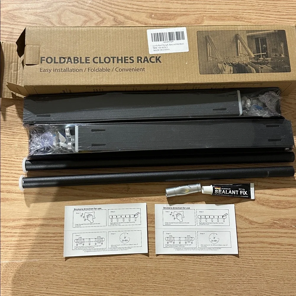 Retractable Clothes Rack with Black Frame